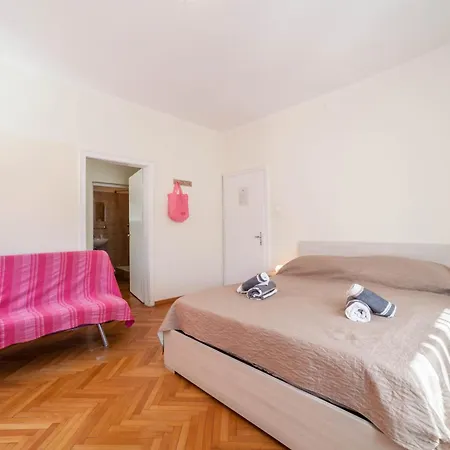 Apartment Hubertus 5 Meran